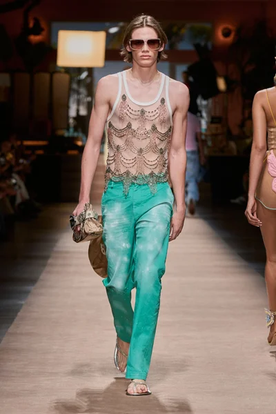 Look 33